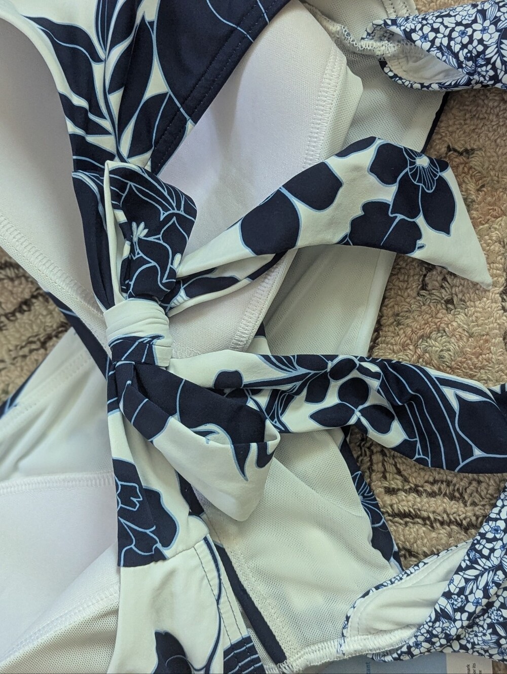 NEW Lands End Women's High Waisted Monokini One Piece Cut Out Swim - Size 18W - Picture 4 of 5